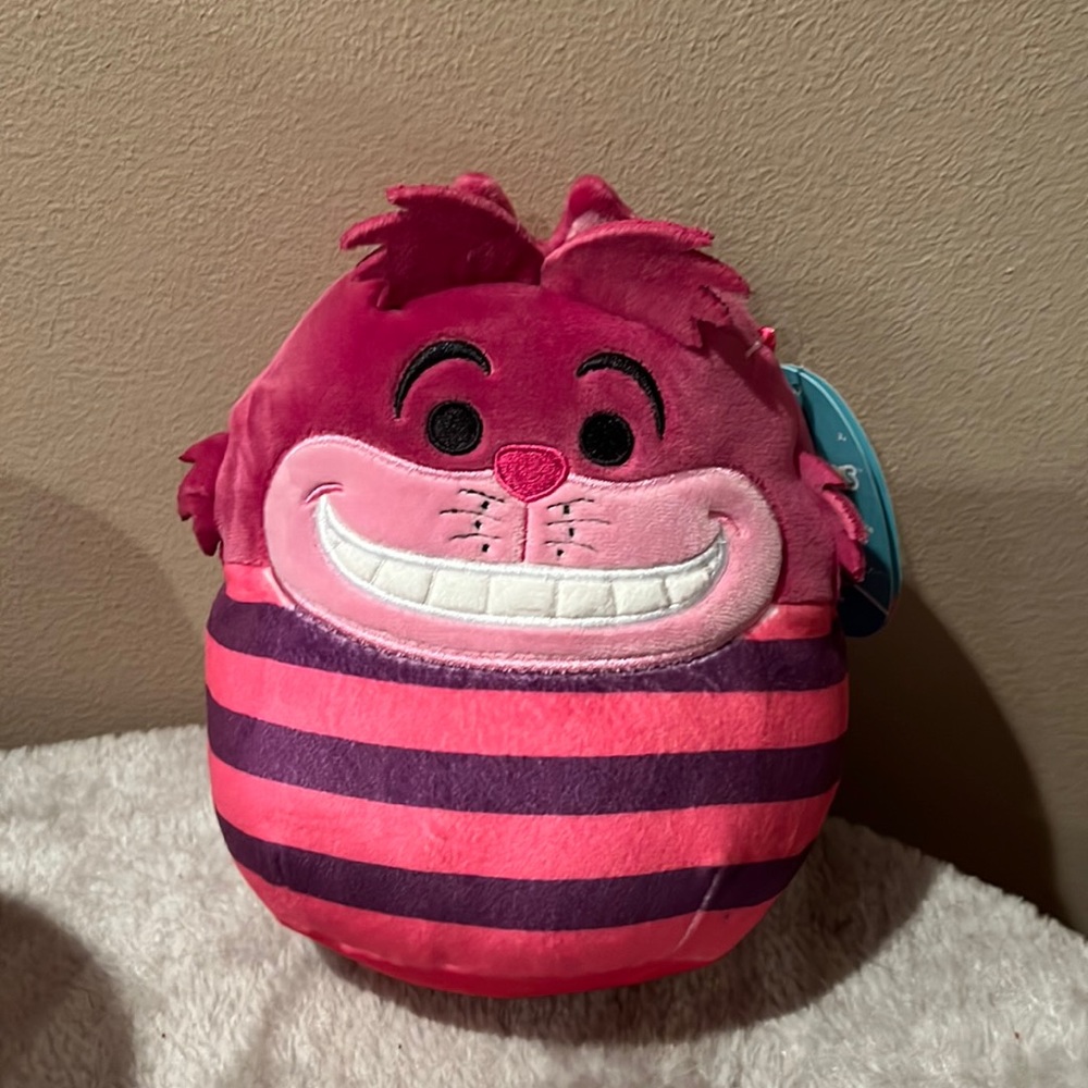 Disney Cheshire Cat squishmallow NWT